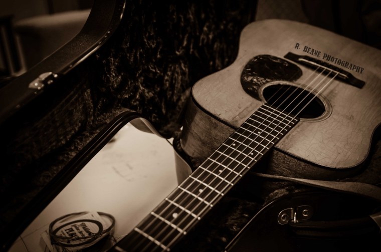 Мрачная гитара