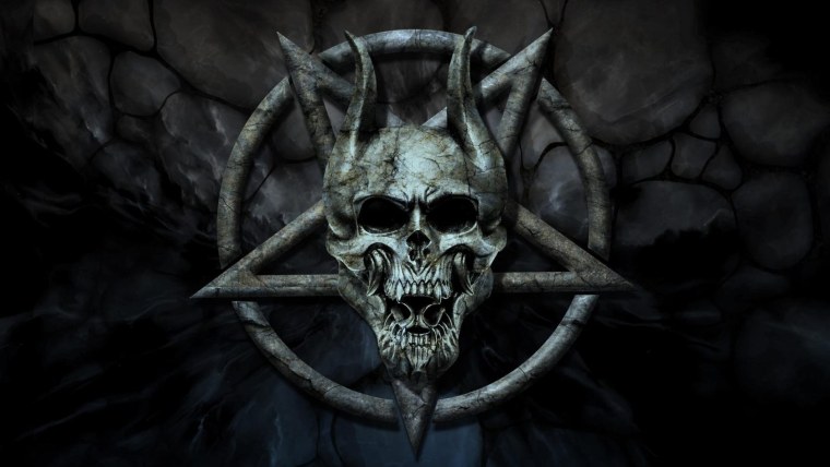 Страшный взгляд девушки