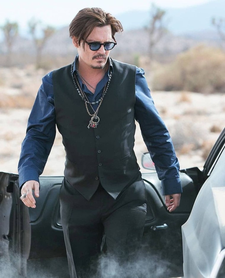 Карие глаза мужские