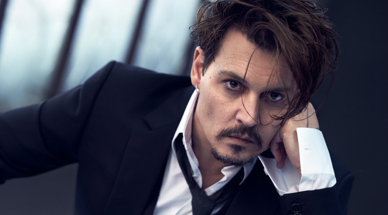 Джонни Депп молодой с сигаретой