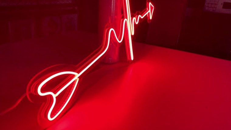 Неоновые надписи