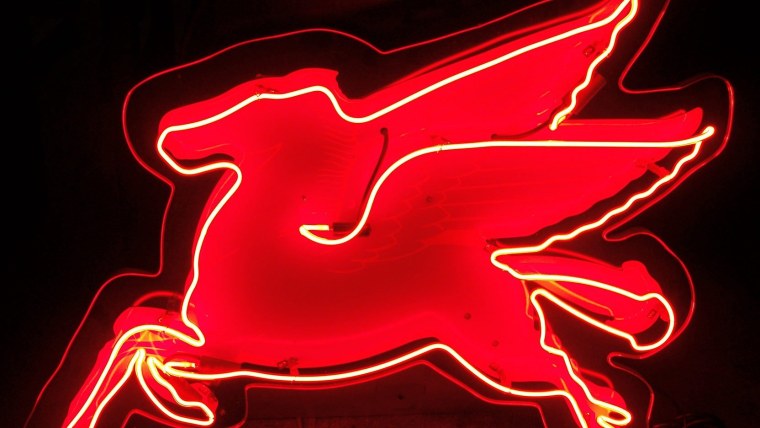 Неоновый красный