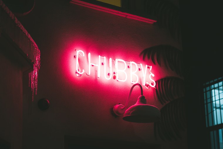 Неоновые надписи