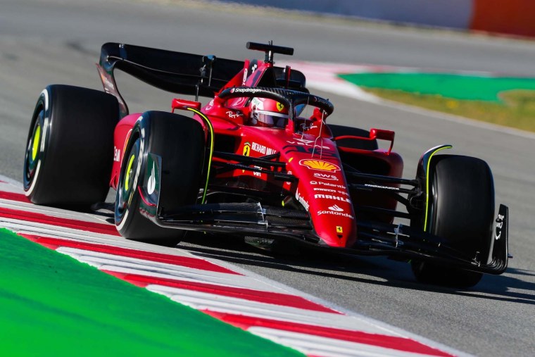 Феррари ф1 75