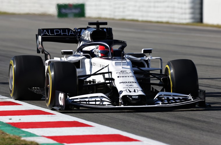 Болид Mercedes 2022 f1