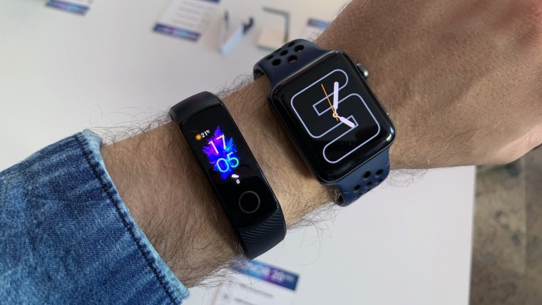 Смарт часы Хуавей бэнд 6