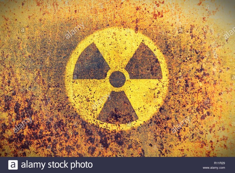 Желтый знак радиации
