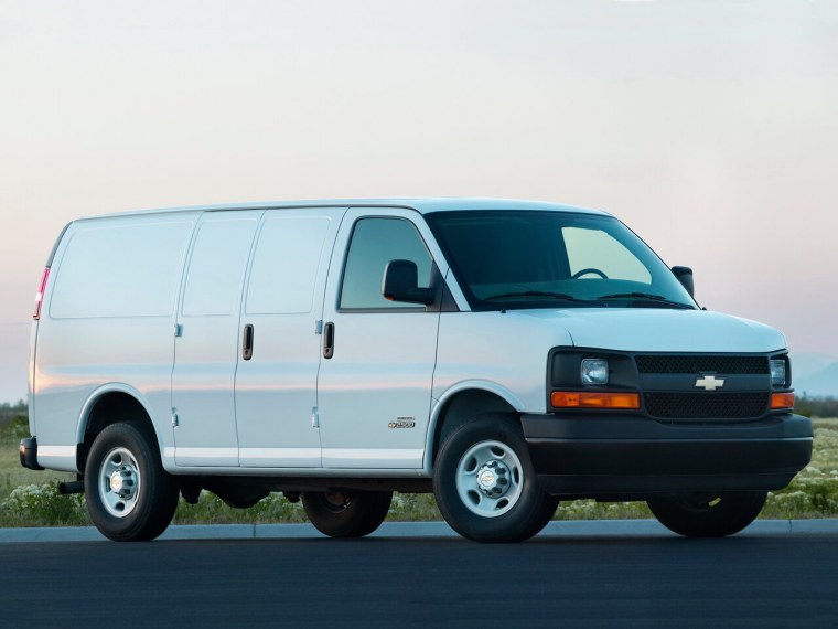 Chevrolet Express van 2500
