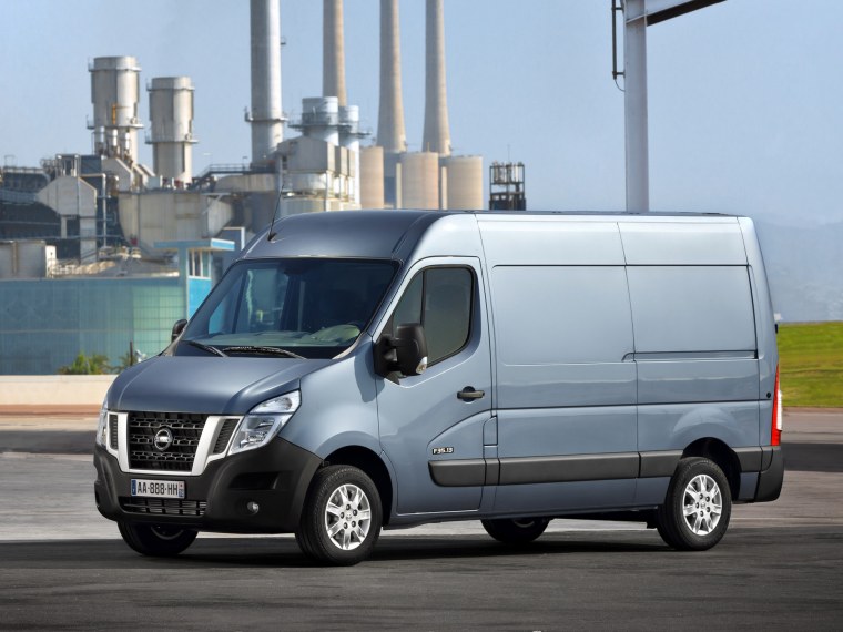 Фургон Nissan nv400