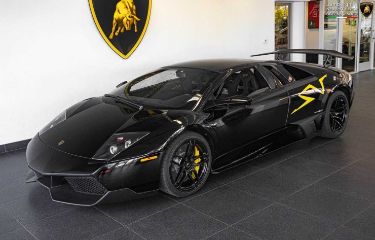 Ламборджини а4