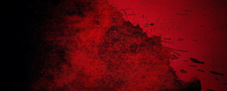 Кровавая рука на черном фоне