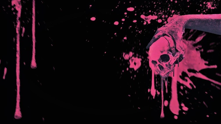 Кровавые пятна на черном фоне