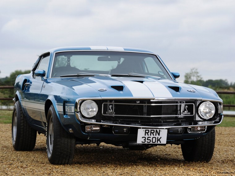 Форд Мустанг Шелби gt 500 1969