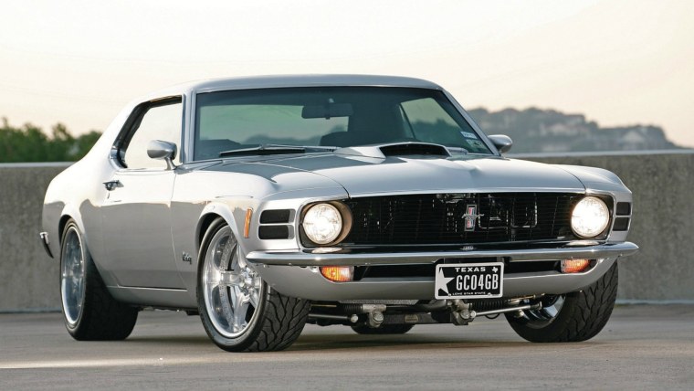 Старенький Форд Мустанг