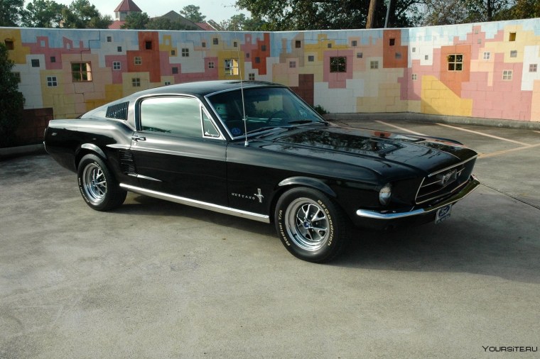 Ford Mustang 1967 Fastback Black