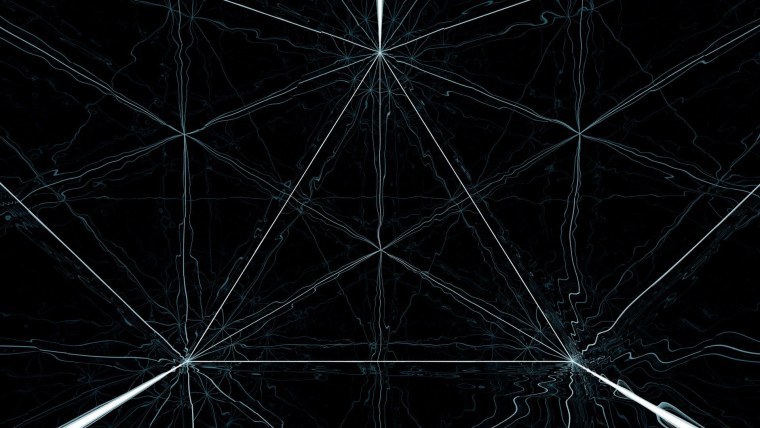 Геометрические фигуры на черном фоне