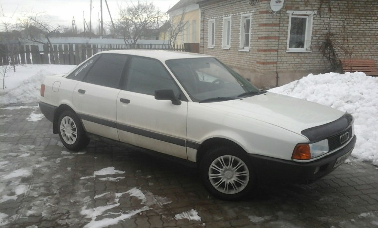 Ауди 80 белые длинная