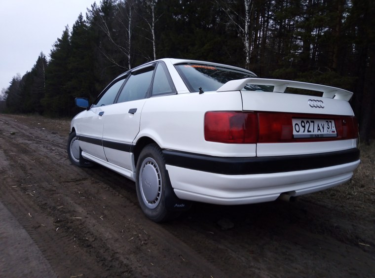 Ауди 1989 года