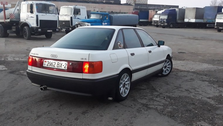 Audi 80 b4 белая Сток