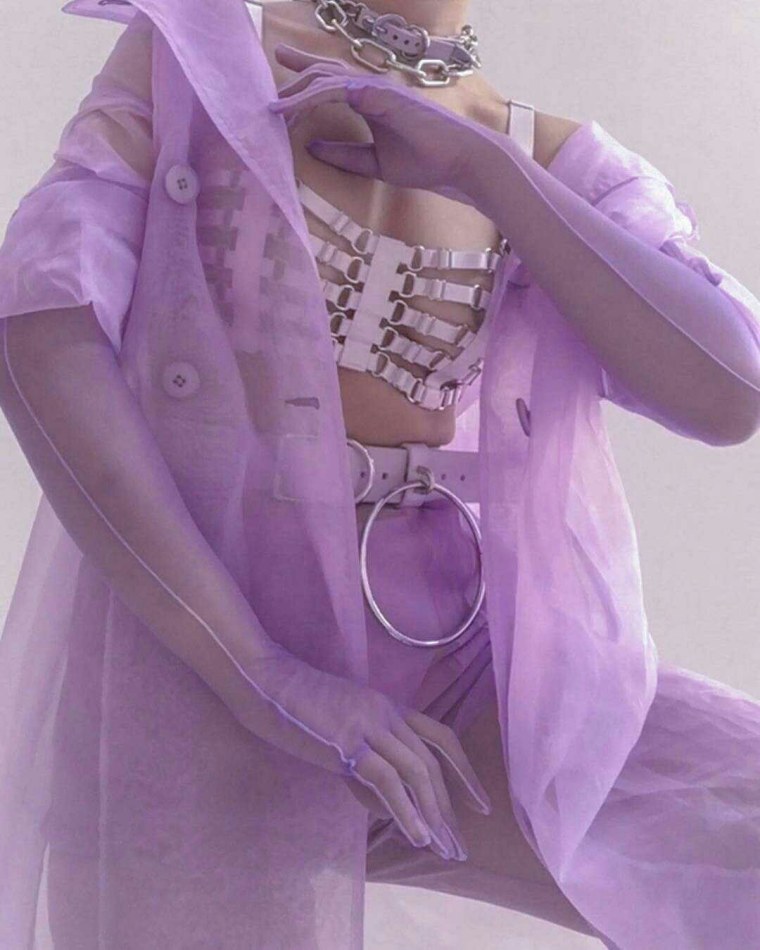 Фиолетовая одежда Эстетика