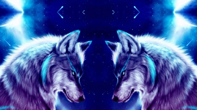 Волки на красивом фоне