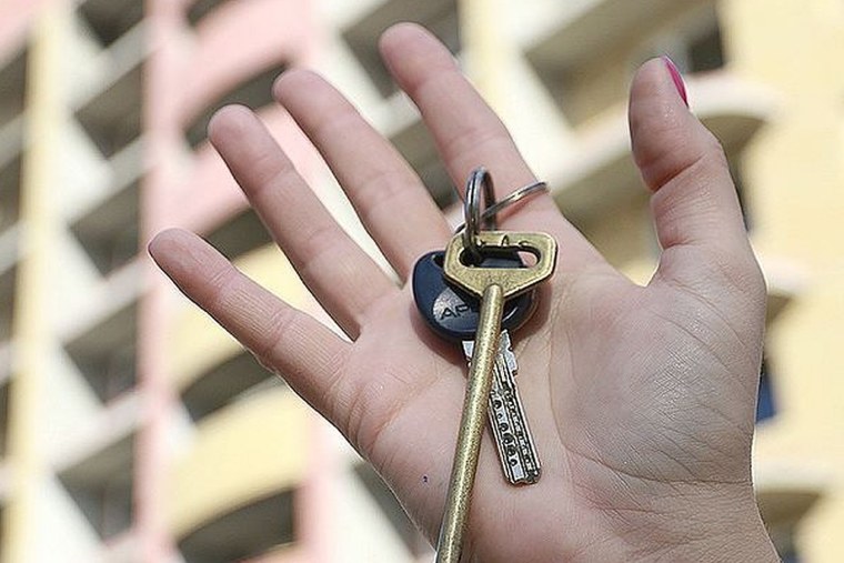 Ключи от квартиры сироте