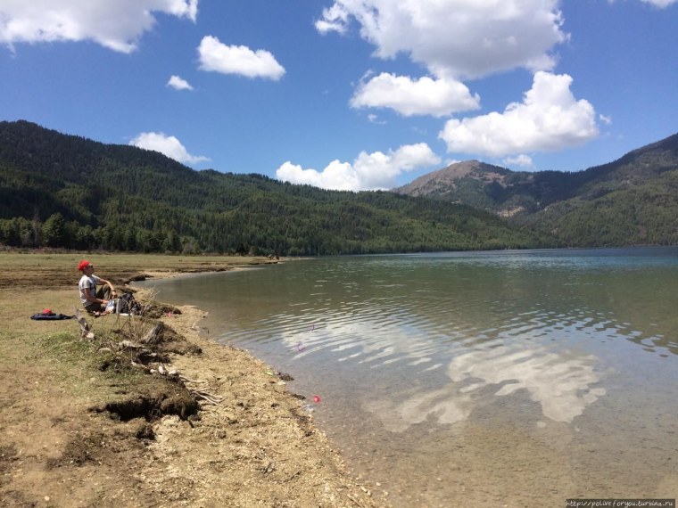 Фон озеро Рамада