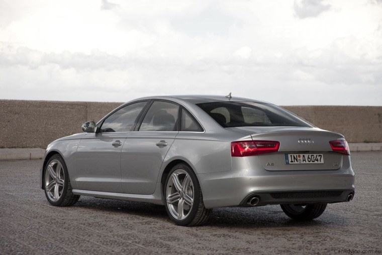 Ауди а6 с7 серая