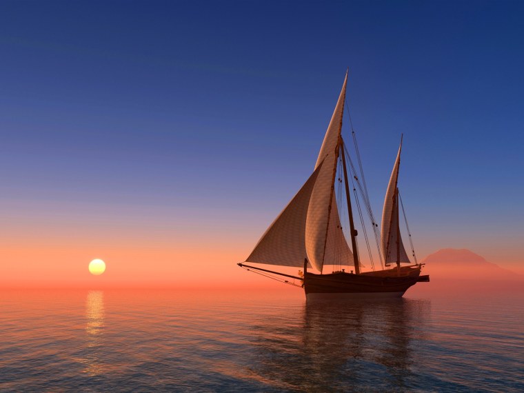 Корабль на закате