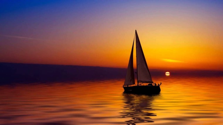 Яхта Парус закат