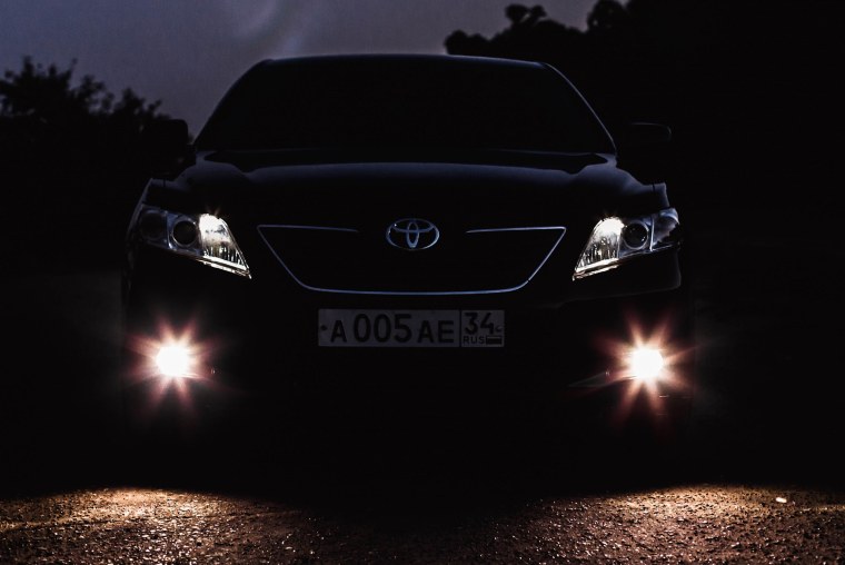 Toyota Camry 3.5 ночью