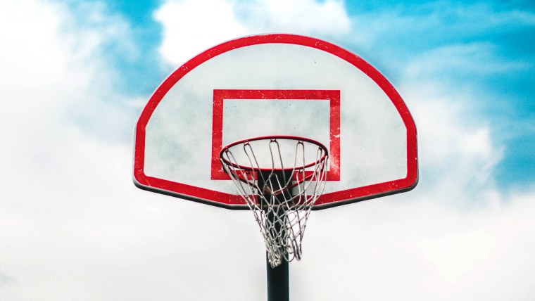 Баскетбольное поле зал