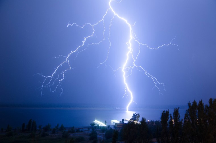 Молния в дерево