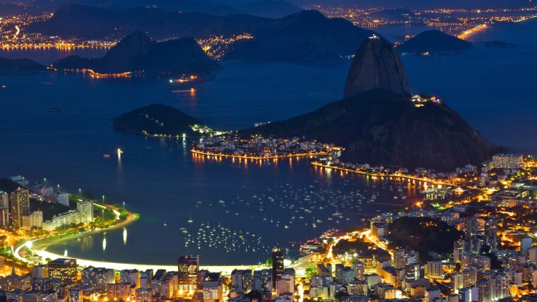 Бульдог Луис из Рио