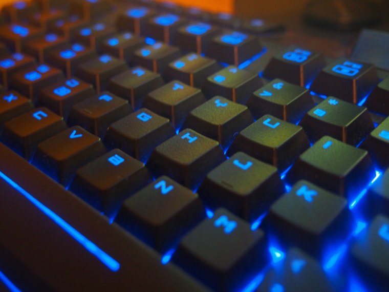 Светящаяся клавиатура Эстетика