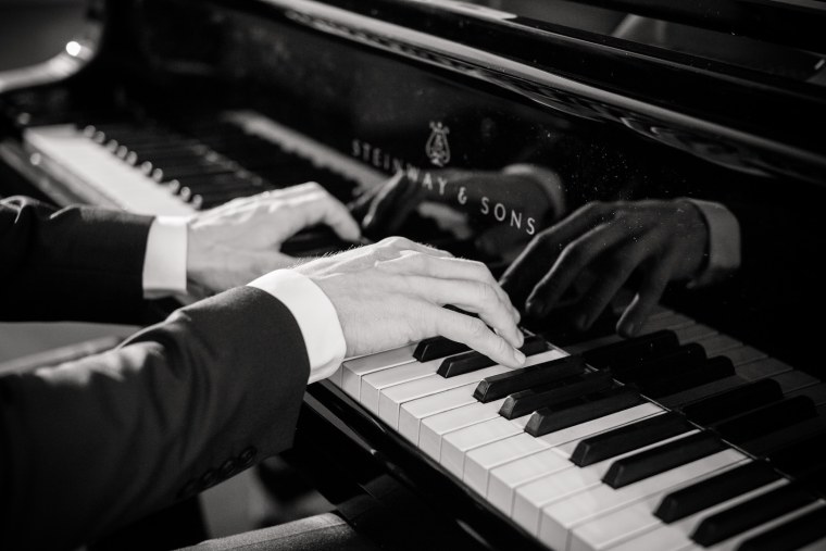 Музыкант фортепиано