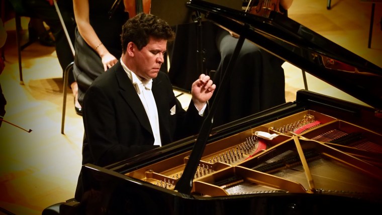 Рустем Хайрутдинов пианист