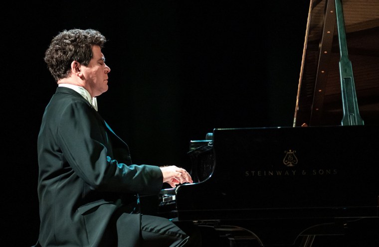 Джонас Кварнстрем пианист