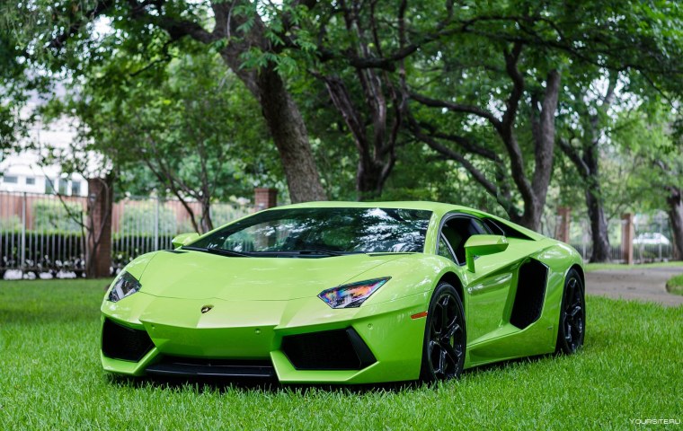 Ламборджини авентадор зеленая