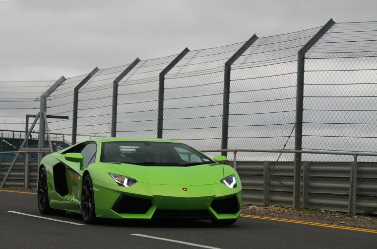 Lamborghini Aventador lp720