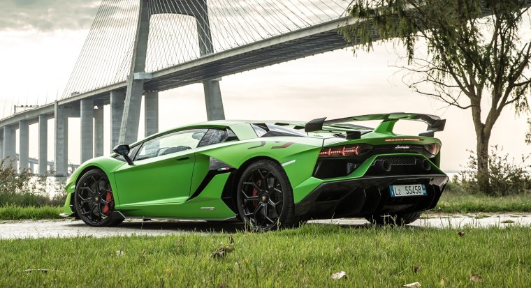 Lamborghini Aventador Green