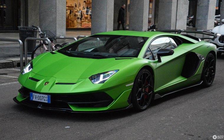 Lamborghini Aventador lp700-4