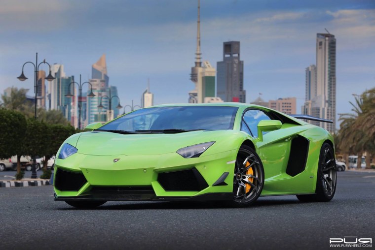 Ламборджини авентадор салатовый