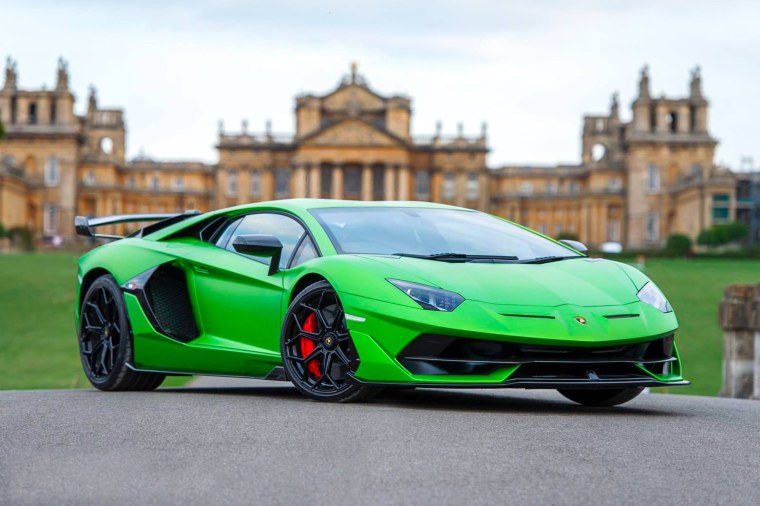 Lamborghini Aventador SVJ Green