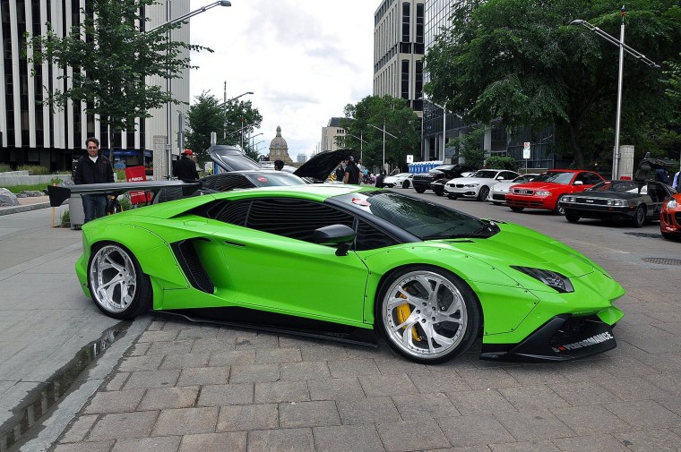 Lamborghini Aventador Vorsteiner