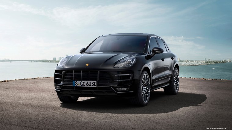 Машина Porsche Macan Turbo