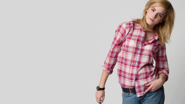 Эмма Уотсон в рубашке