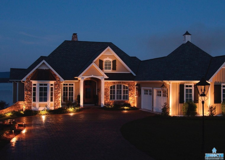 Подсветка коттеджа