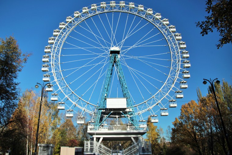 Колесо обозрения в Измайловском парке