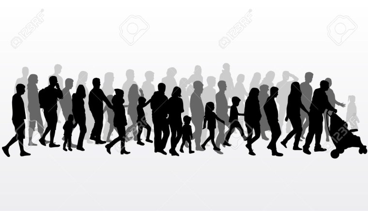 Силуэты людей в множестве